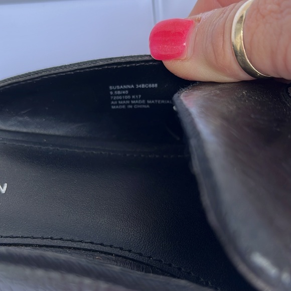 BCBGeneration Susanna Cherry Embellished Mule/Clogs/Shoes SZ 9.5B nwot - Picture 11 of 13